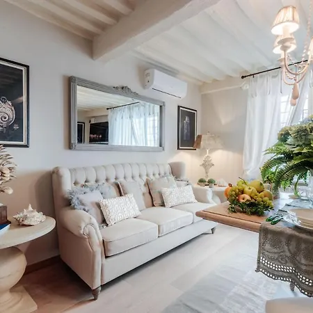 Casa Blanc Apartment Lucca Exterior photo